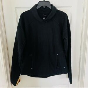 LAYERS black pull over warm thumb hole sweater Size medium